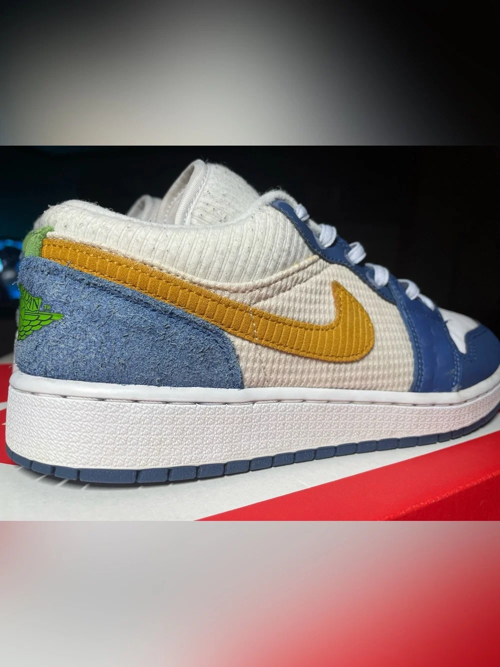 Jordan 1 Low SE Messy Room (GS) Size 7Y